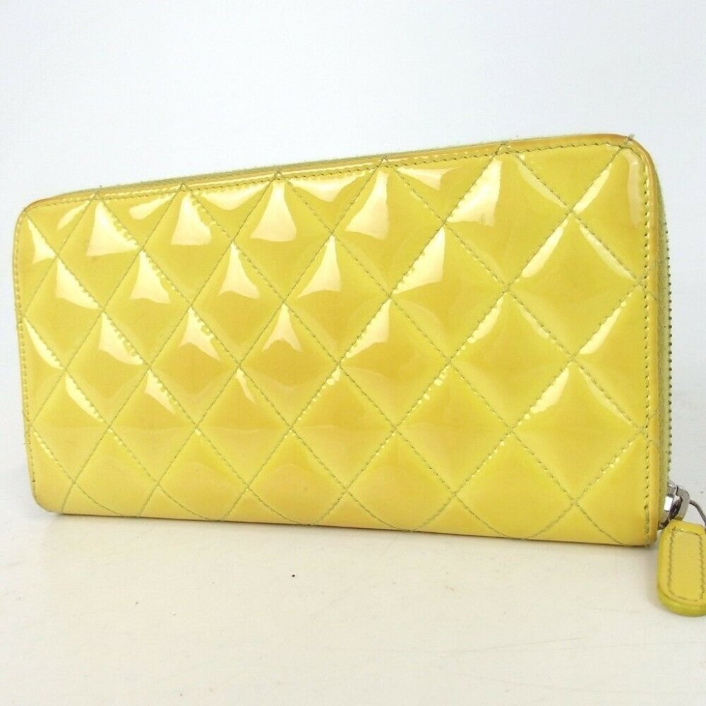Auth Chanel Matelasse Cc Mark Round #4421C13 - Picture 2 of 12